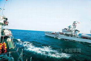曹竹兵东海舰队照片,英勇舰艇映照海疆雄风