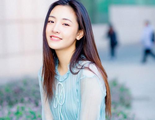 吴倩图片,青春洋溢的影视新星